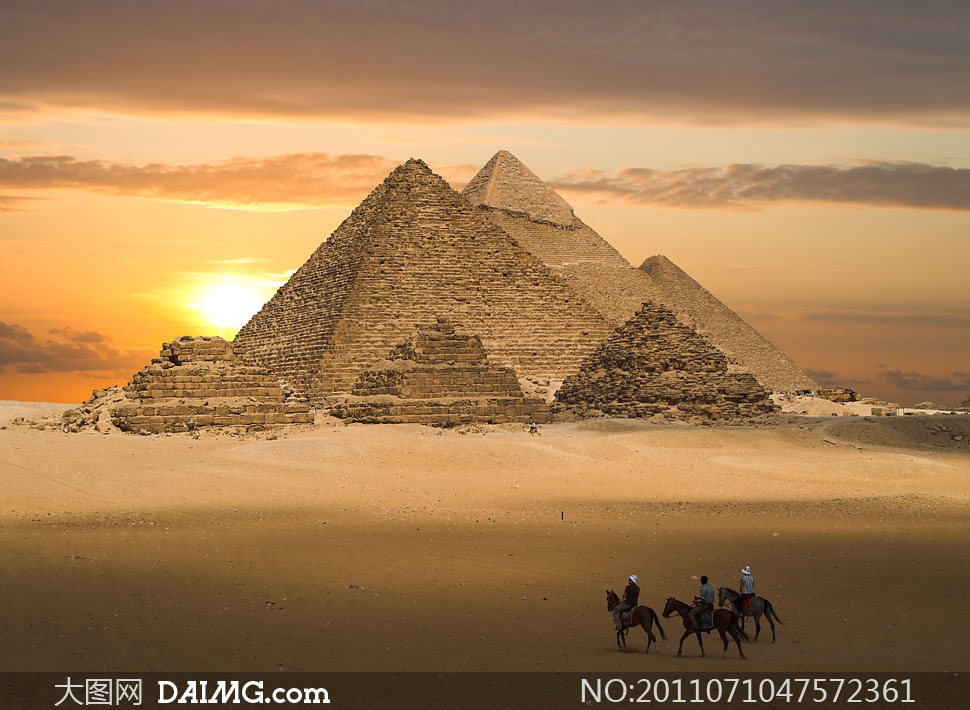 埃及金字塔黄昏风光高清摄影图片
