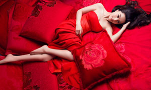 喜庆浪漫婚房红衣女子摄影高清图片
