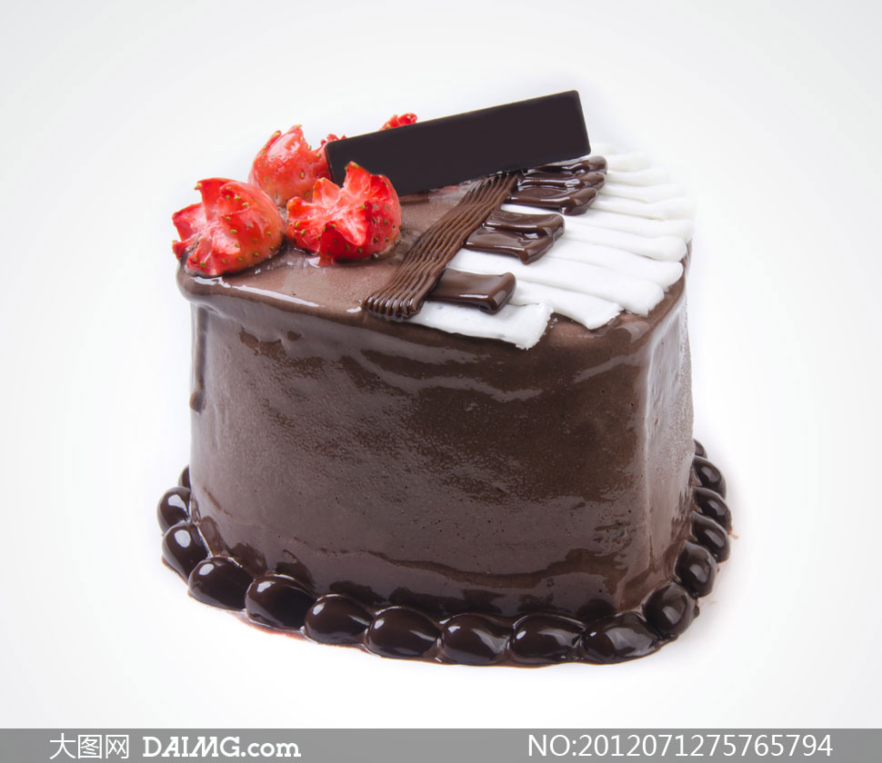 草莓巧克力蛋糕近景摄影高清图片 - 大图网设计