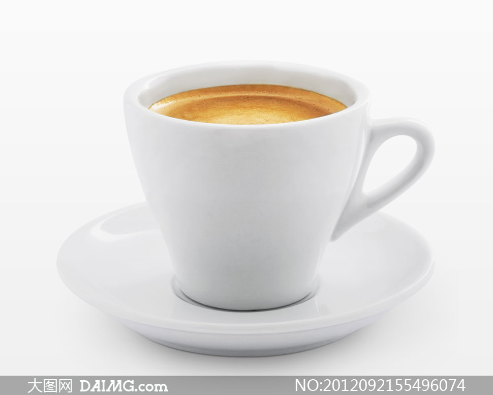 倒满咖啡的咖啡杯子摄影高清图片