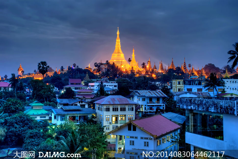 缅甸仰光繁华夜景风光摄影高清图片