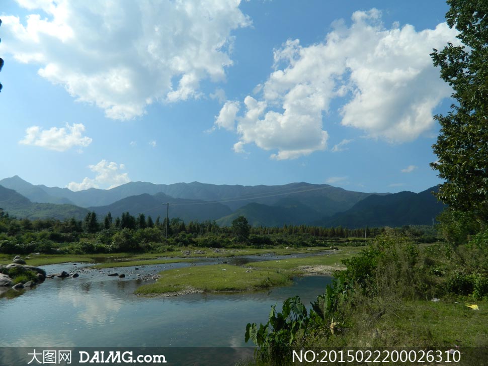 大图首页 高清图片 自然风景 > 素材信息         清晨美丽的山水风景