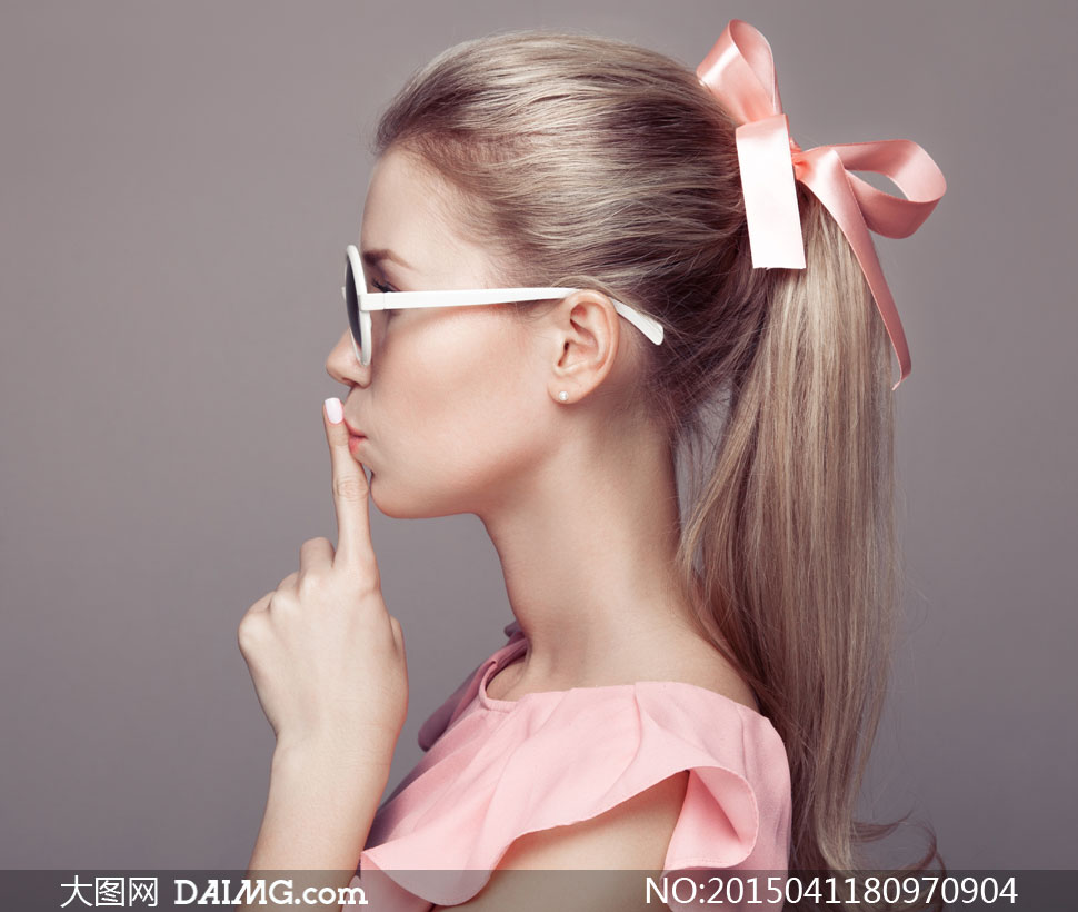 情趣亵服做成土特产，，，，这个小县城年入30亿，，，，揭开了性感的神秘？？