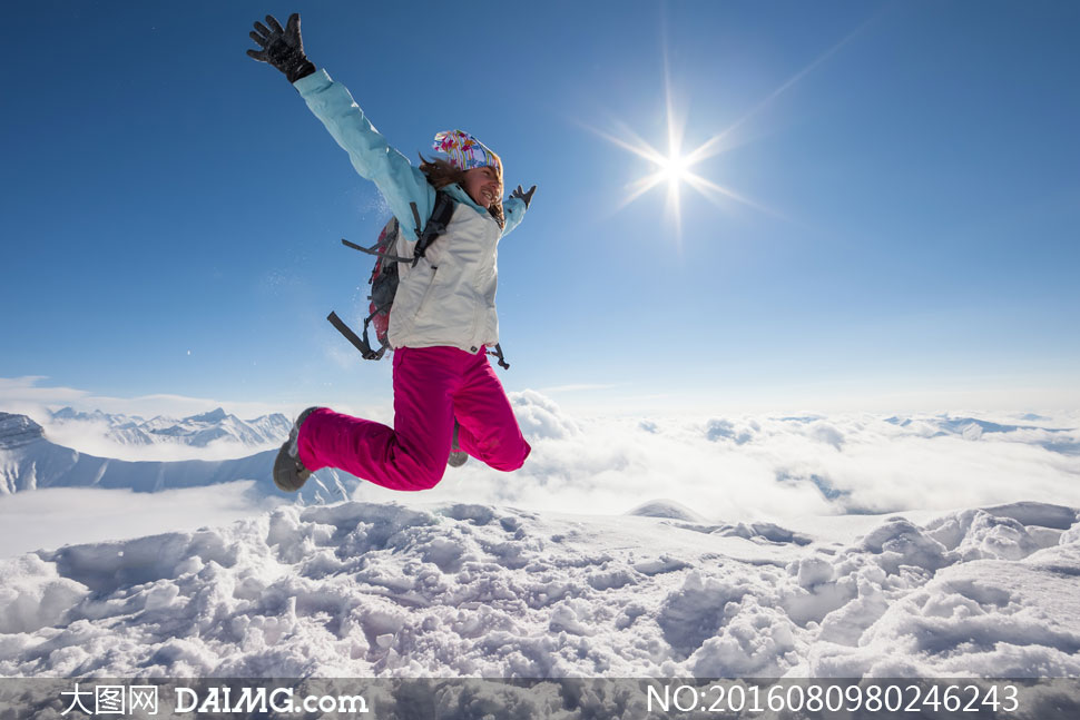 跃起来的登山运动人物摄影高清图片 - 大图网设