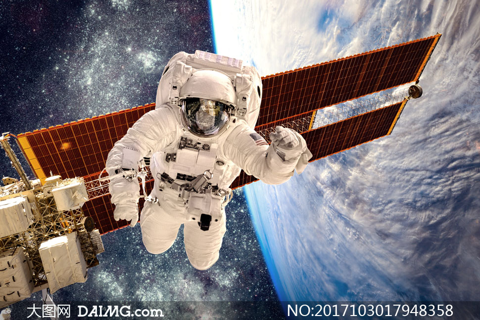 在外太空作业的宇航员摄影高清图片 - 大图网设