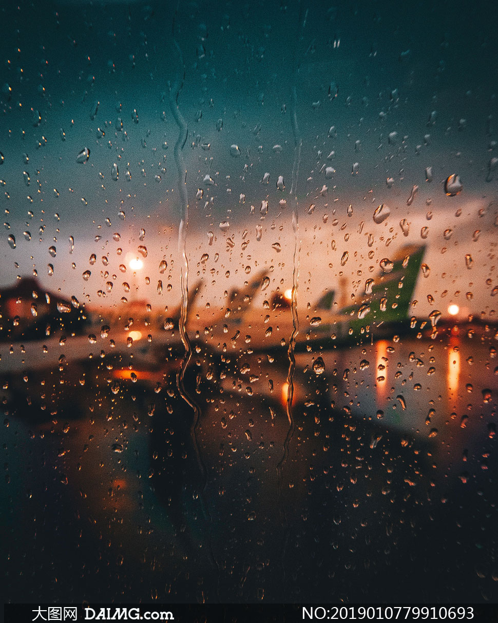 下雨天气在窗外的飞机摄影高清图片_大图网图片素材