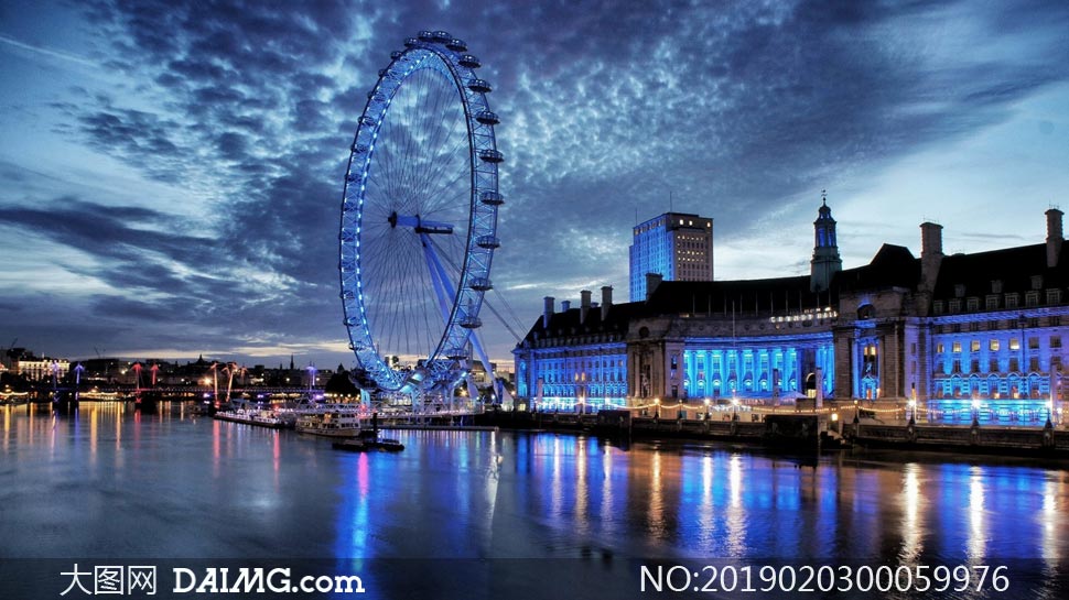 高清图片 城市景观 > 素材信息         城市壮观的立交桥夜景摄影