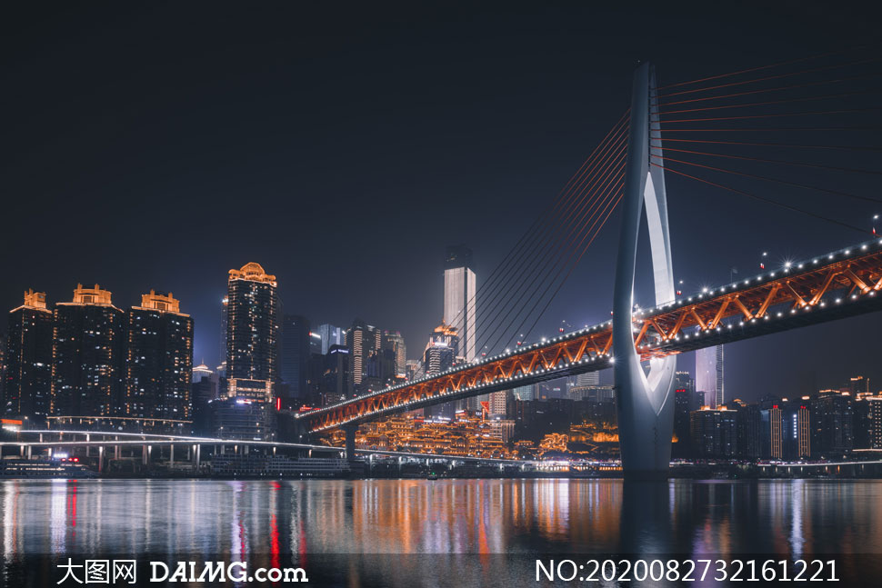 重庆千厮门嘉陵江大桥夜景摄影图片