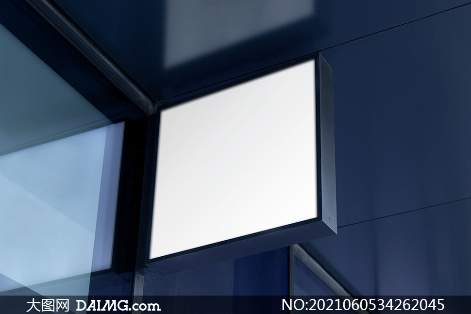 ͷģزV018