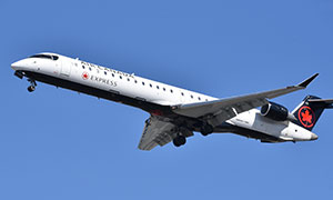 加拿大航空公司涂裝CRJ900飛機圖片