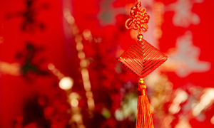 大紅色的中國風掛飾攝影圖片