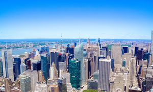 蓝天下的纽约建筑景观摄影图片