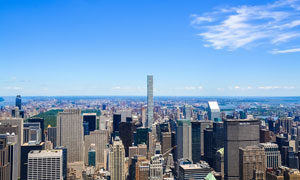 蓝天下的纽约大都市景观摄影图片