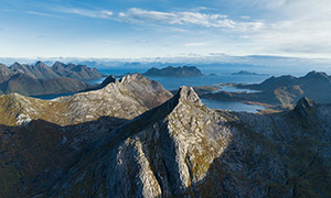 藍天峽灣大海群山風光景觀攝影圖片