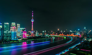 上海外滩东方明珠美丽夜景摄影图片
