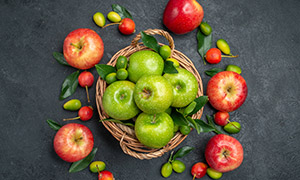 青苹果与红苹果等特写摄影高清图片
