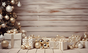 木板墙前的圣诞球与礼物盒高清图片