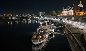 德累斯顿游轮夜景风光摄影高清图片