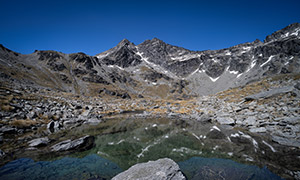 新西蘭的高山湖泊阿爾塔湖風(fēng)光圖片